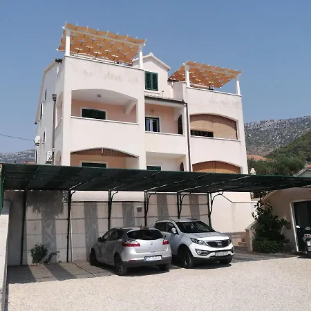 Borovina Apartamento